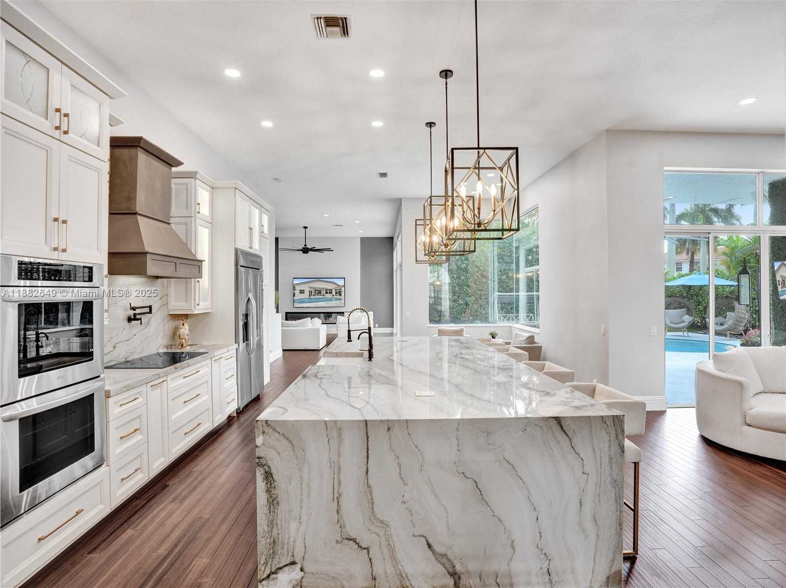 Small Image of 2496 EAGLE RUN DRIVE, Weston Number 27