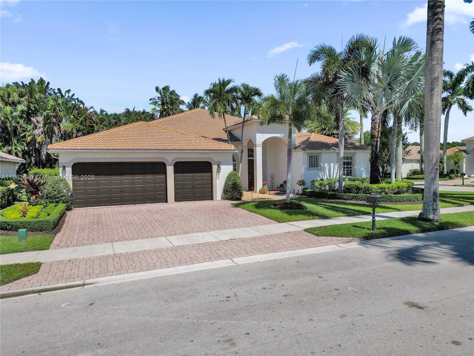 Small Image of 2496 EAGLE RUN DRIVE, Weston Number 3
