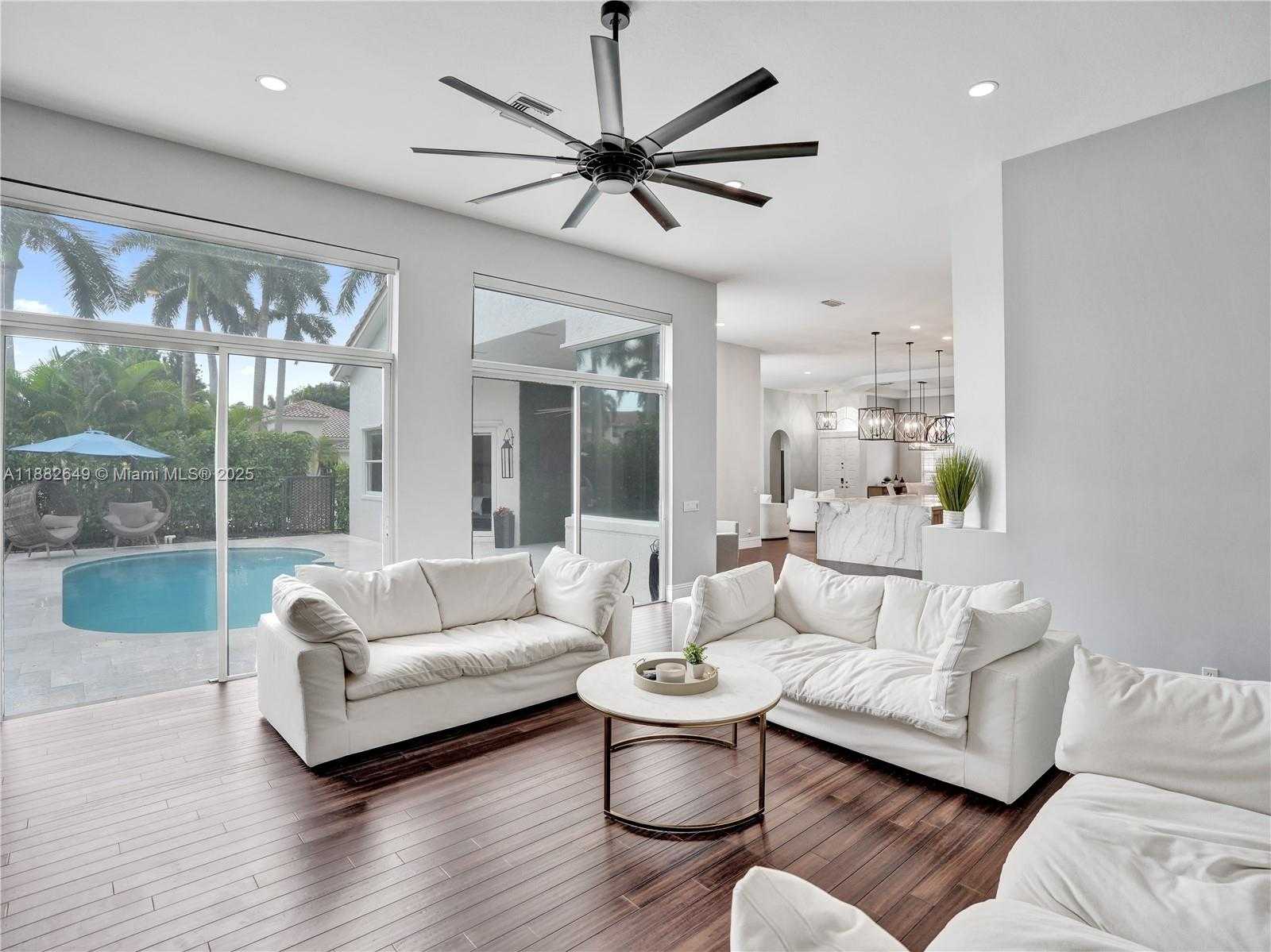 Small Image of 2496 EAGLE RUN DRIVE, Weston Number 42