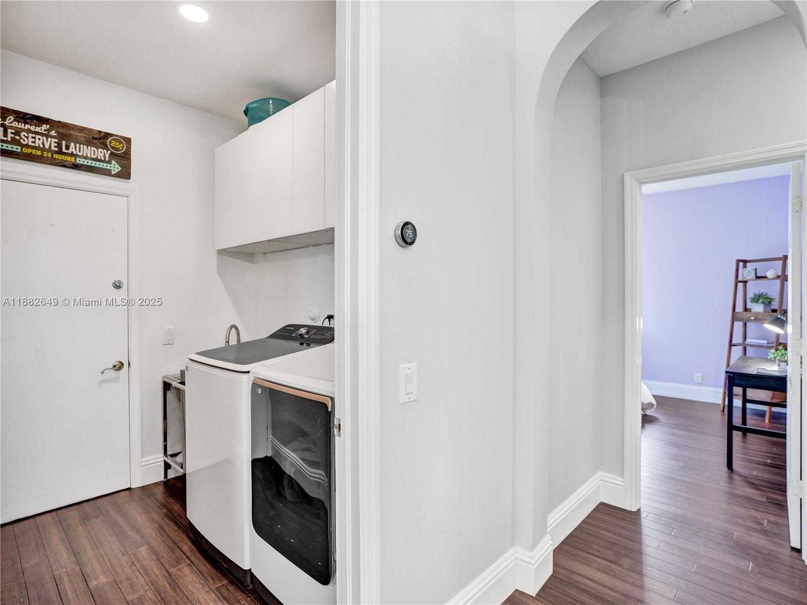 Small Image of 2496 EAGLE RUN DRIVE, Weston Number 47