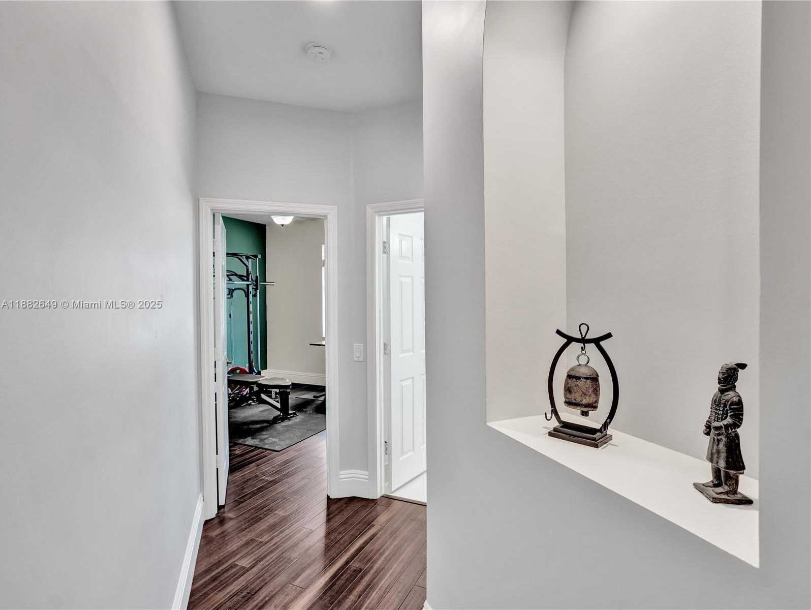 Small Image of 2496 EAGLE RUN DRIVE, Weston Number 55