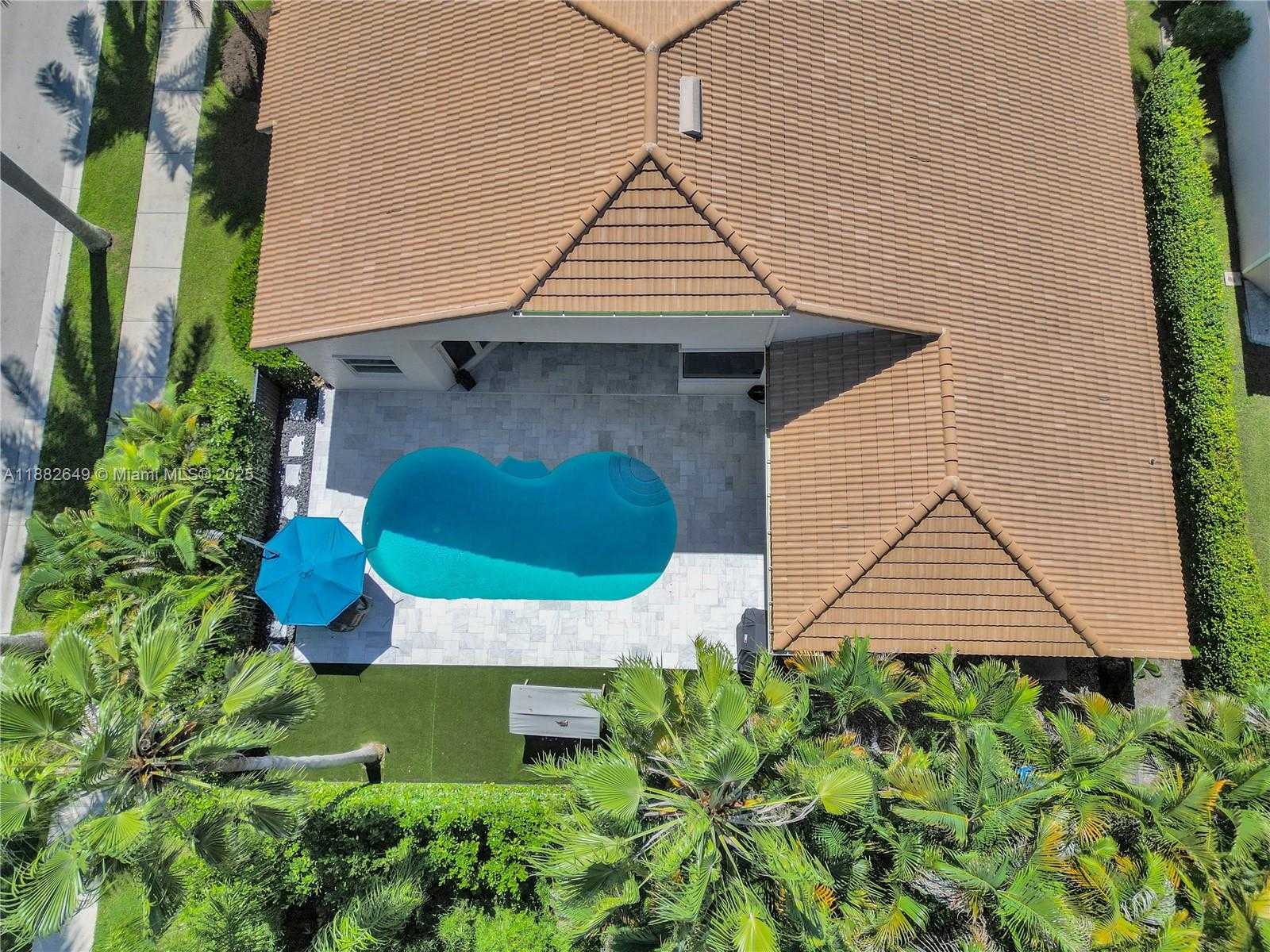 Small Image of 2496 EAGLE RUN DRIVE, Weston Number 77