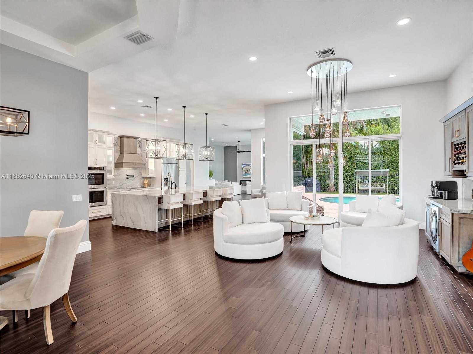 Small Image of 2496 EAGLE RUN DRIVE, Weston Number 9