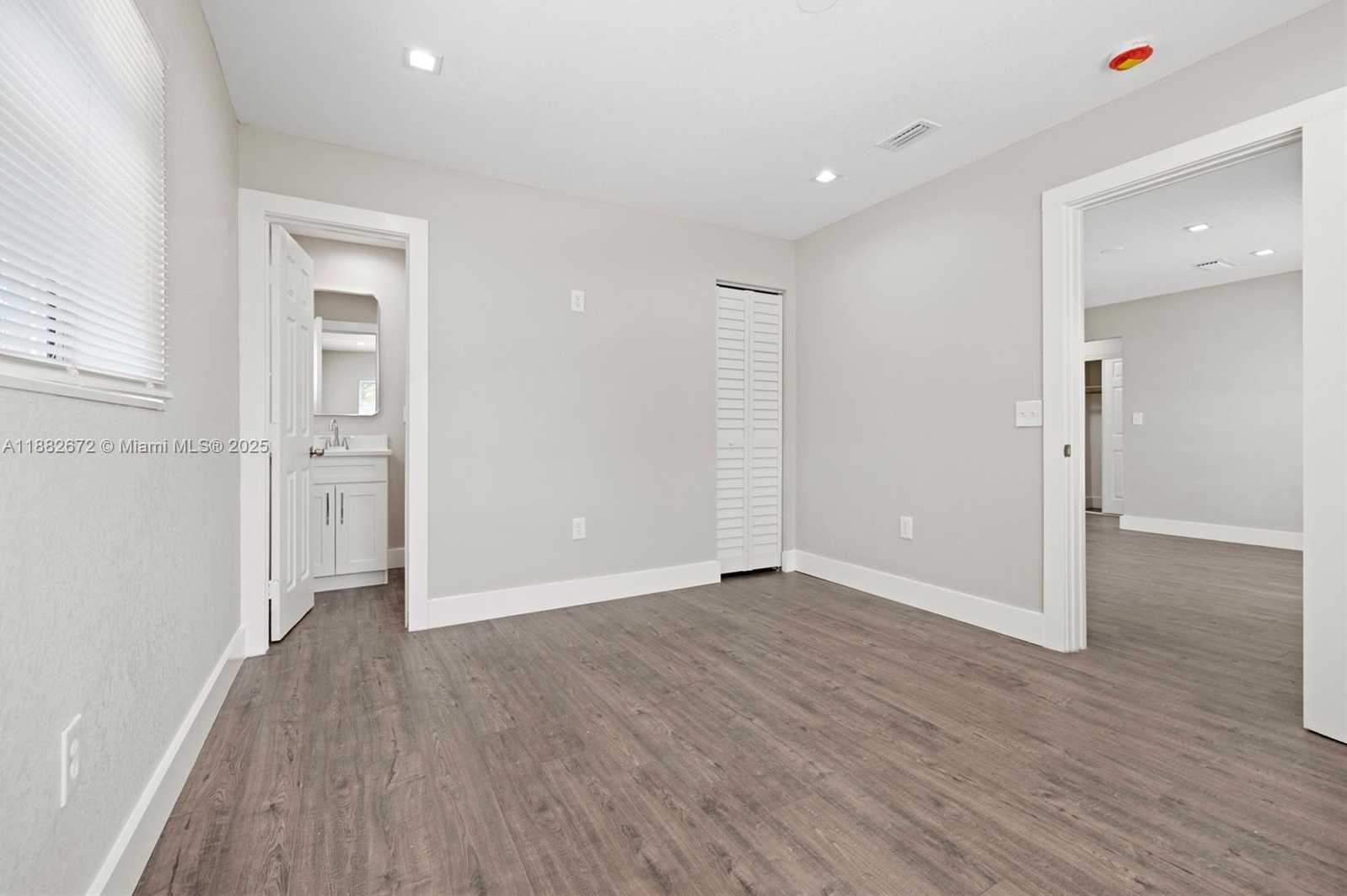 Small Image of 1410 SOUTH WEST 34TH TER, Fort Lauderdale Number 18