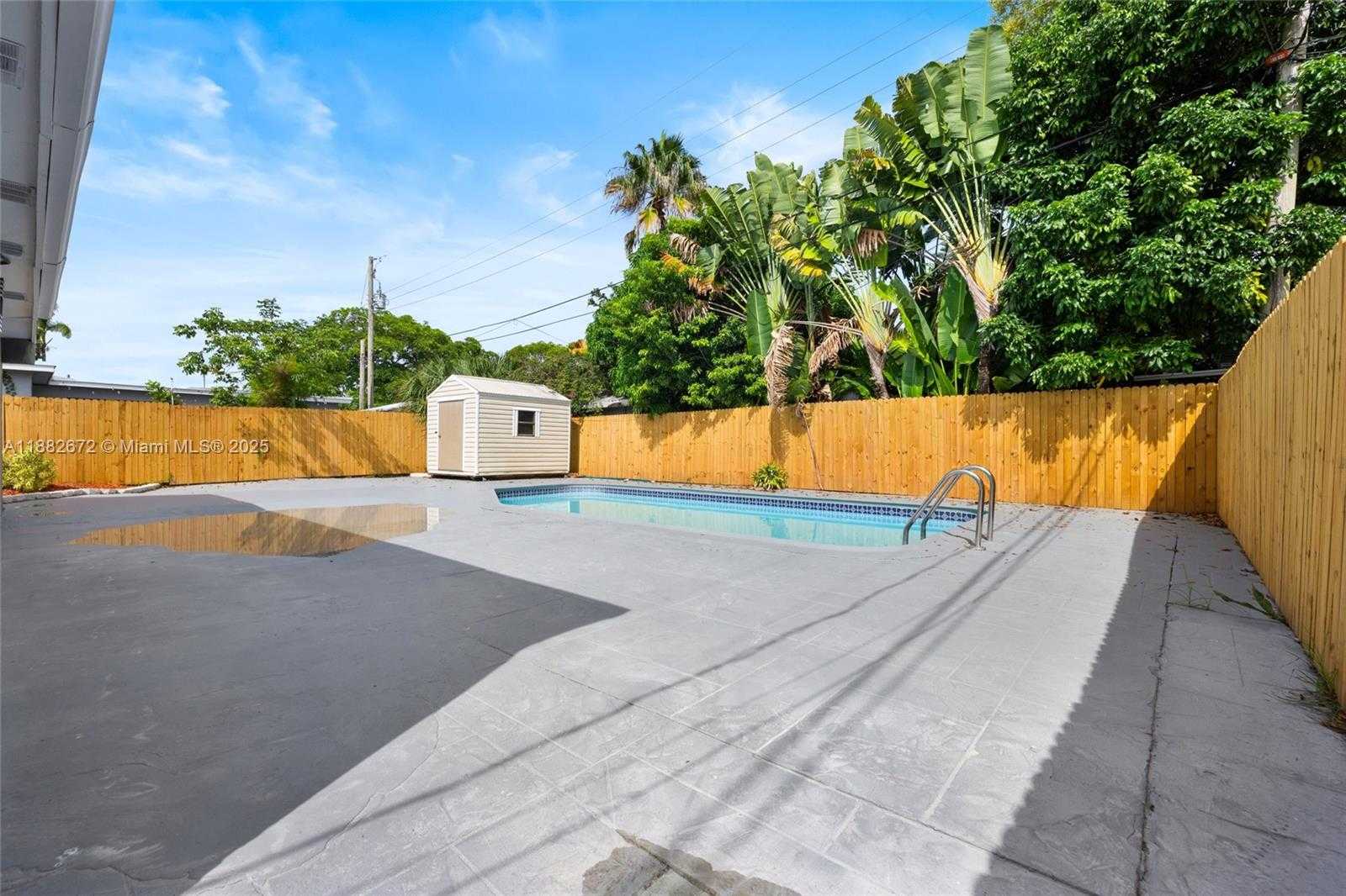 Small Image of 1410 SOUTH WEST 34TH TER, Fort Lauderdale Number 24