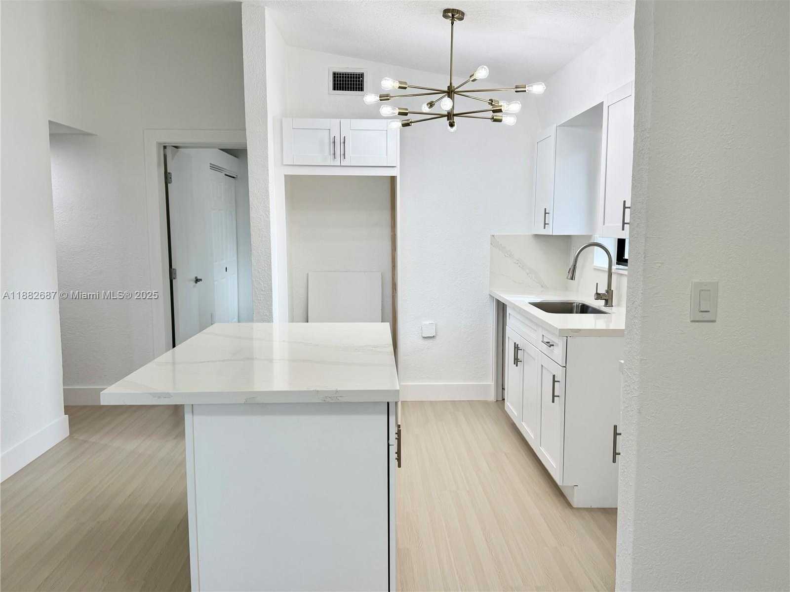Small Image of 3101 NORTH WEST 164TH TER, Miami Gardens Number 14