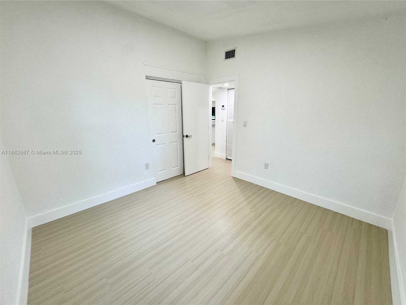 Small Image of 3101 NORTH WEST 164TH TER, Miami Gardens Number 21
