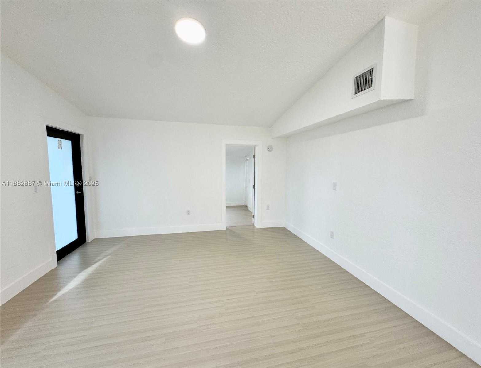 Small Image of 3101 NORTH WEST 164TH TER, Miami Gardens Number 24