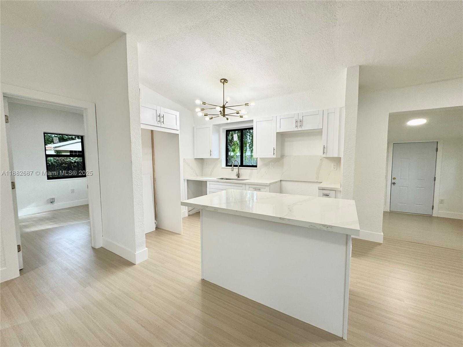Small Image of 3101 NORTH WEST 164TH TER, Miami Gardens Number 9