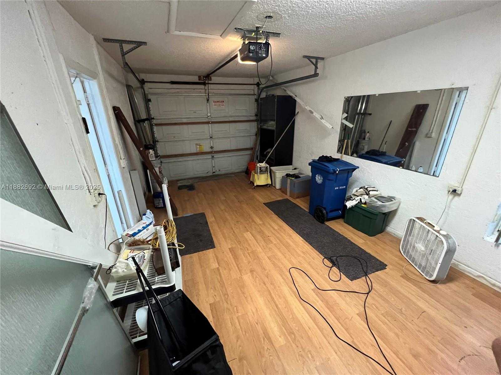 Small Image of 1321 NORTH SEAGRAPE CIRCLE, Weston Number 18