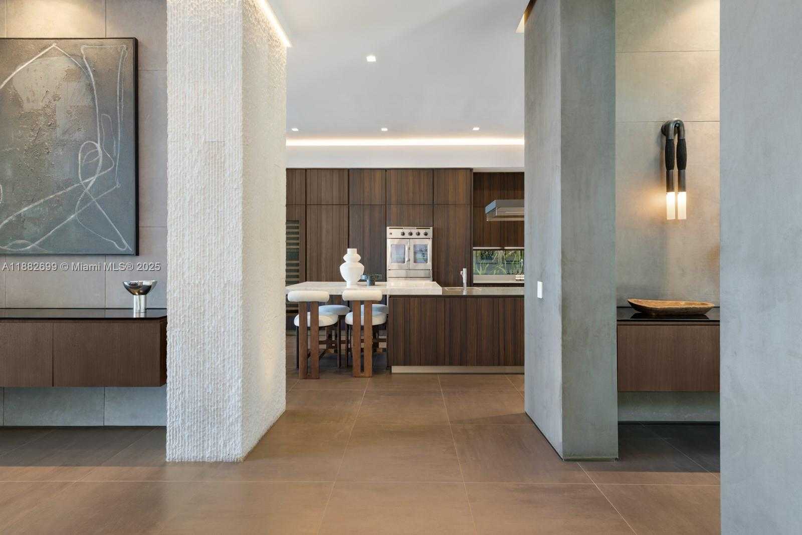 Small Image of 508 WEST DILIDO DR, Miami Beach Number 13