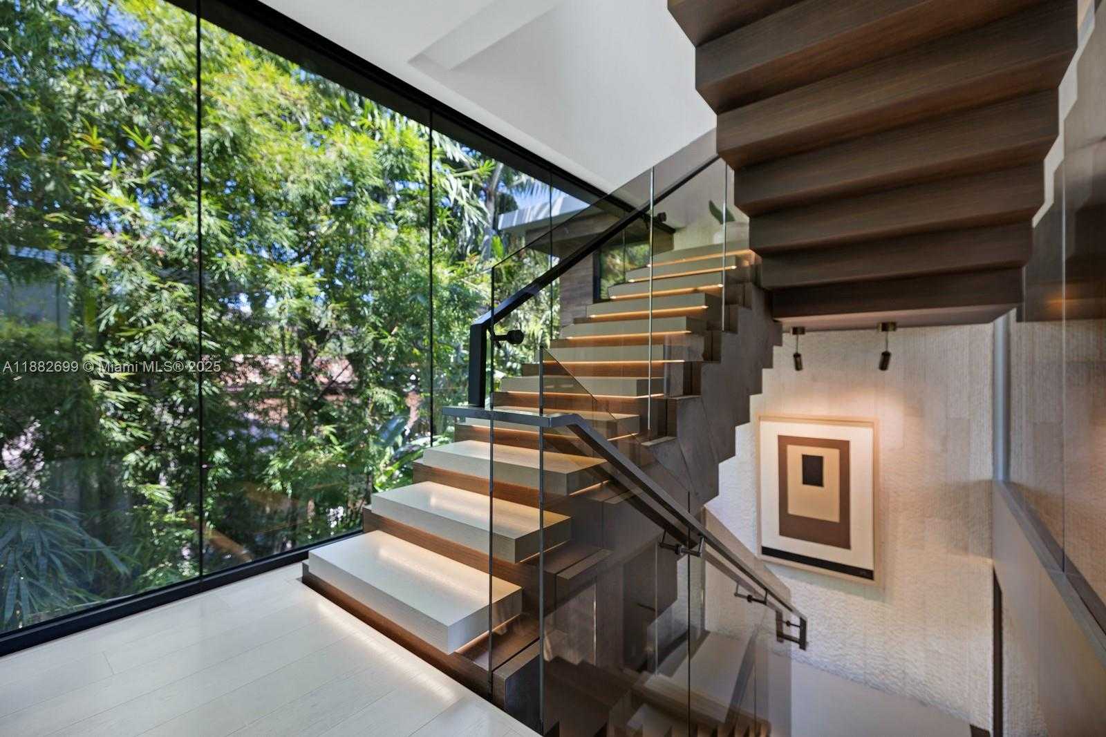 Small Image of 508 WEST DILIDO DR, Miami Beach Number 16