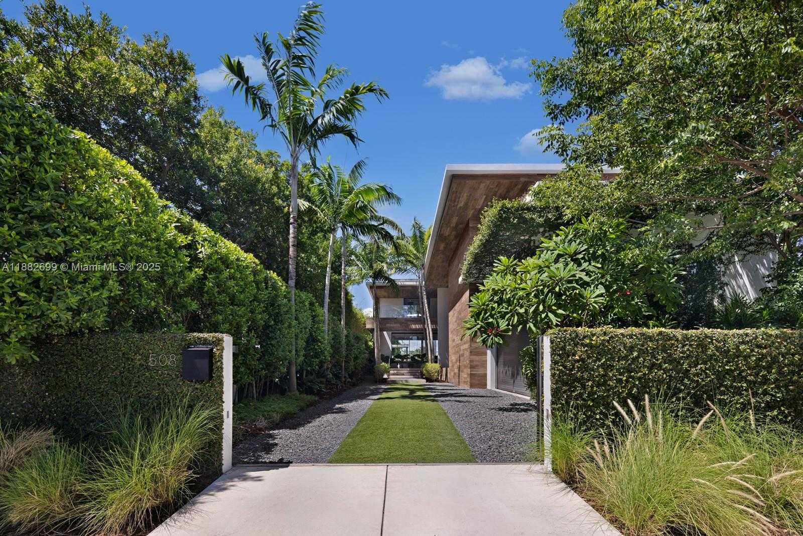 Small Image of 508 WEST DILIDO DR, Miami Beach Number 2