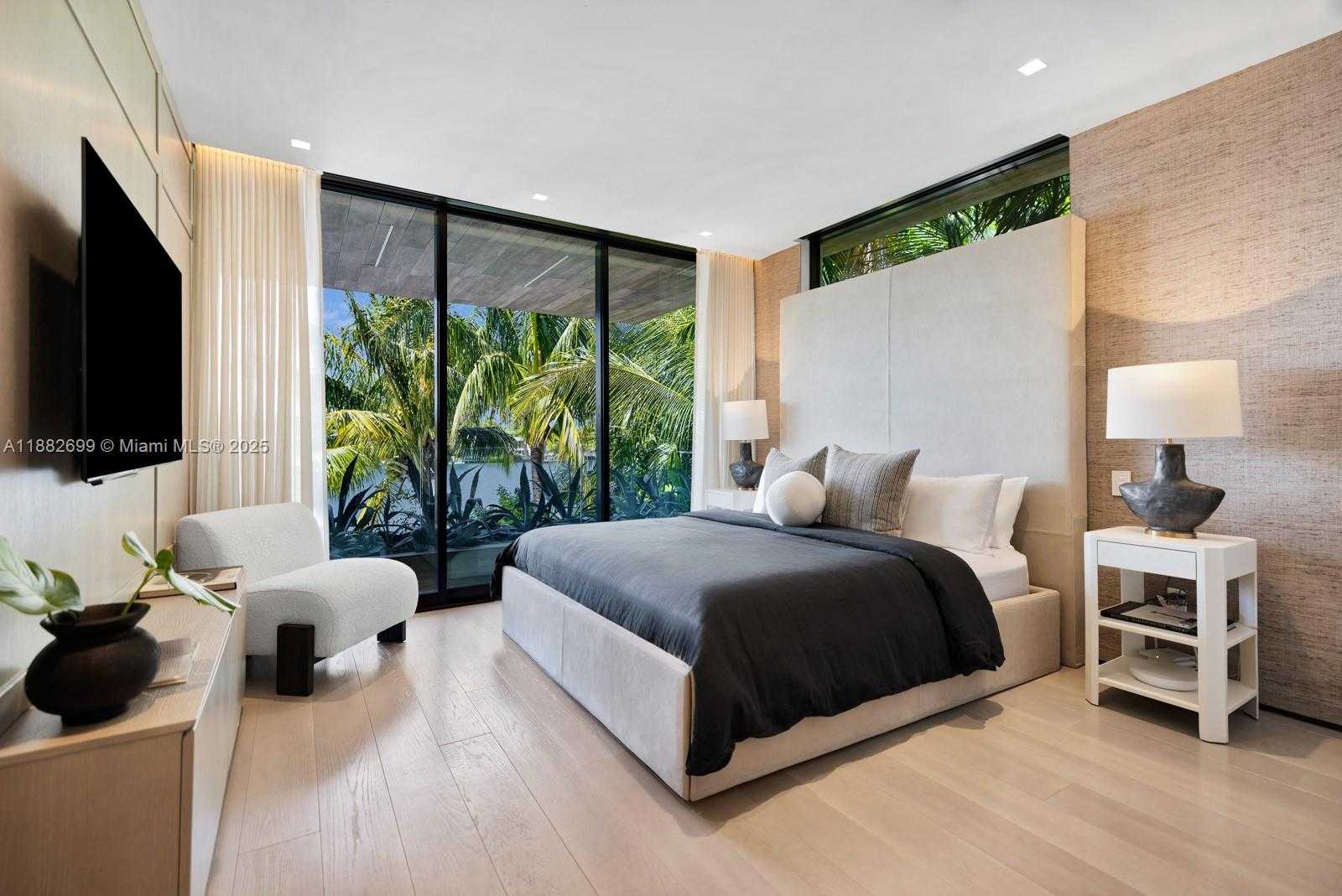 Small Image of 508 WEST DILIDO DR, Miami Beach Number 23