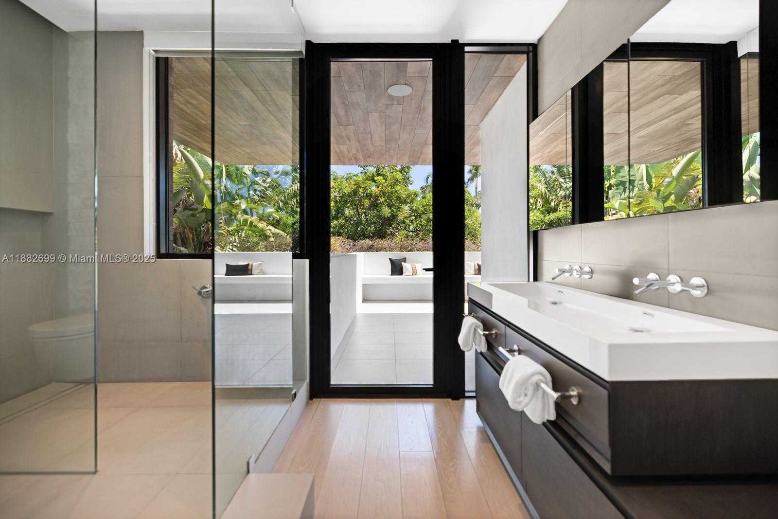 Small Image of 508 WEST DILIDO DR, Miami Beach Number 27