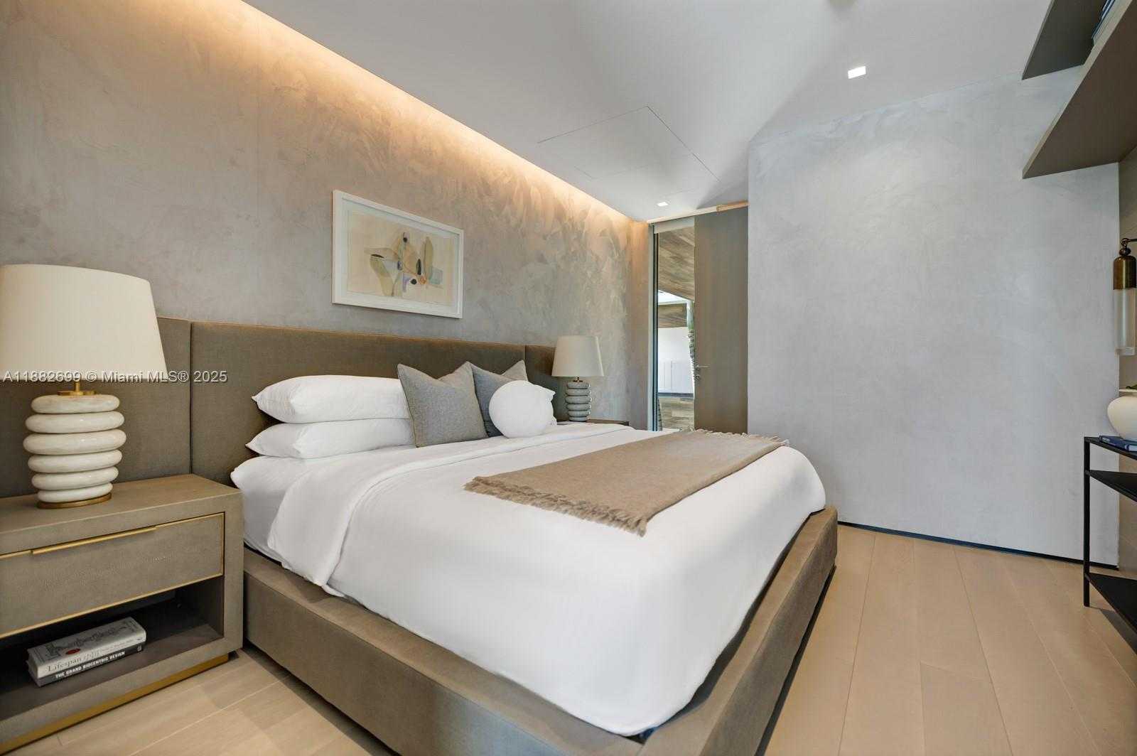 Small Image of 508 WEST DILIDO DR, Miami Beach Number 28