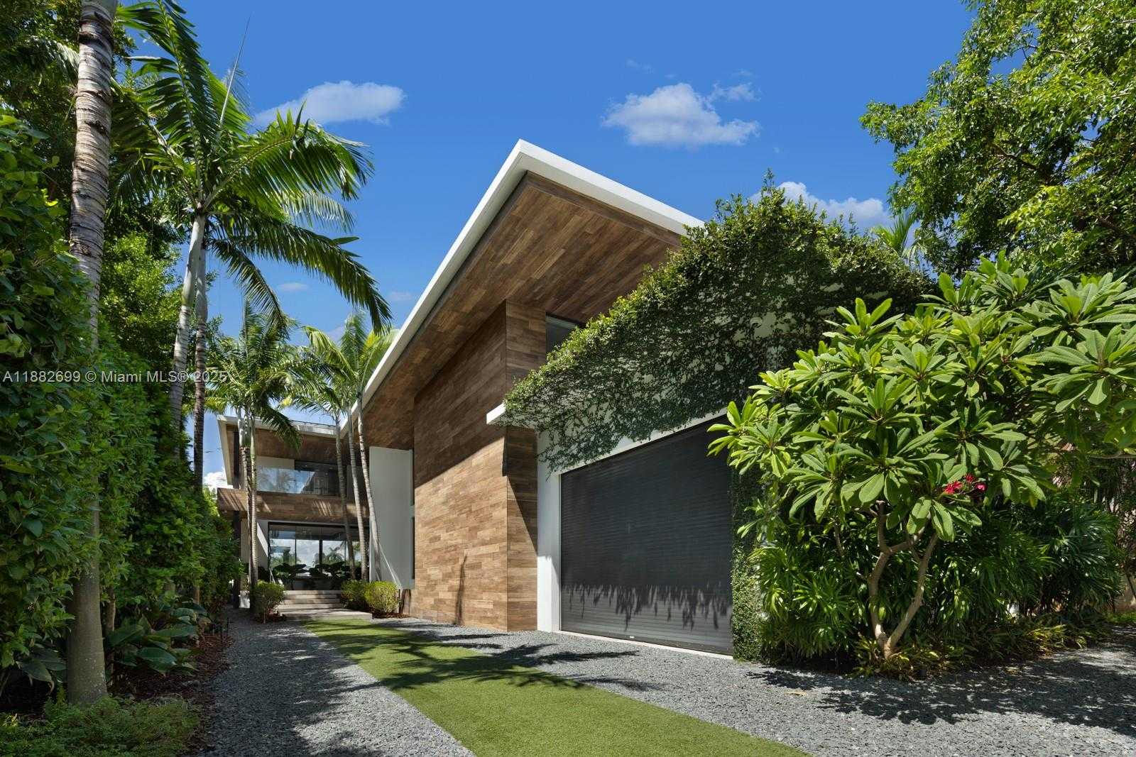Small Image of 508 WEST DILIDO DR, Miami Beach Number 3