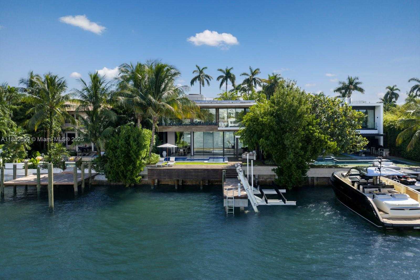 Small Image of 508 WEST DILIDO DR, Miami Beach Number 30