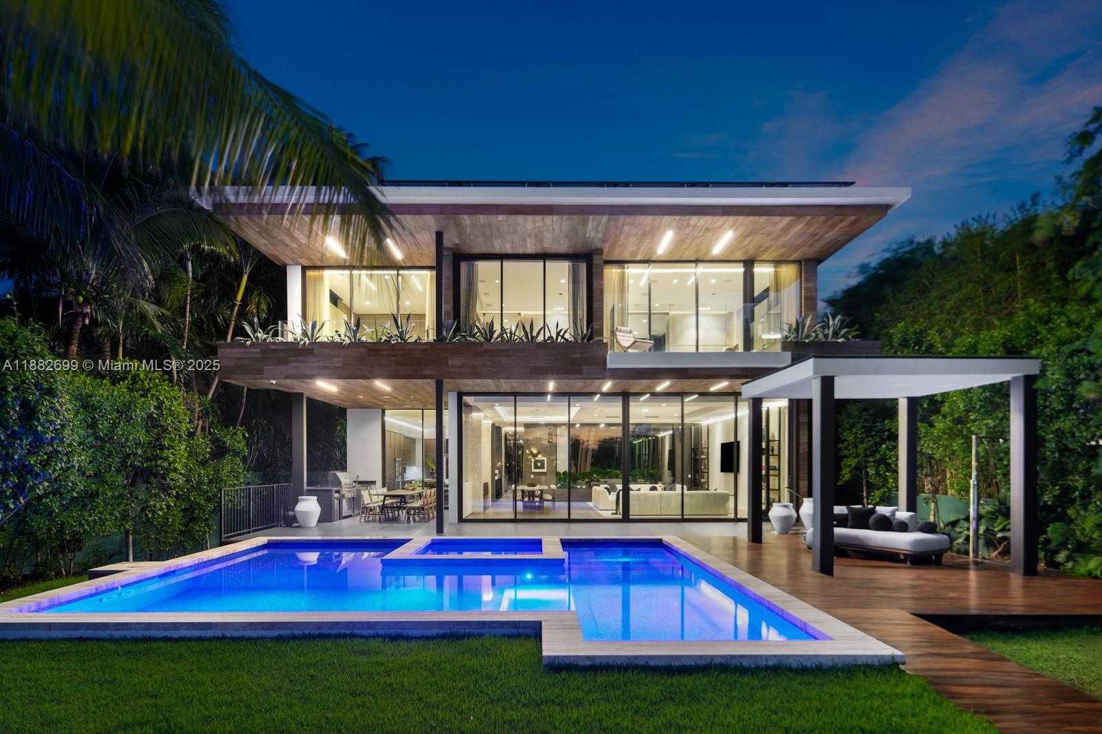 Small Image of 508 WEST DILIDO DR, Miami Beach Number 34
