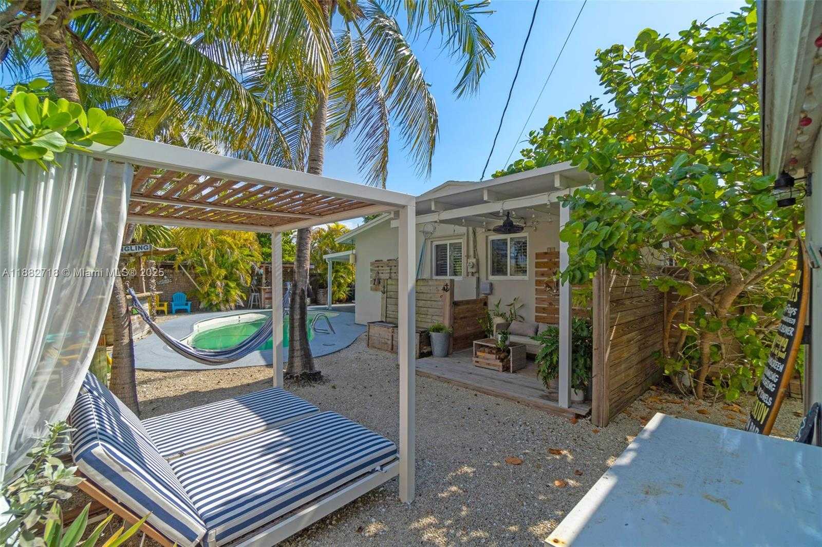 Small Image of 20130 SOUTH WEST 106TH CT, Cutler Bay Number 22