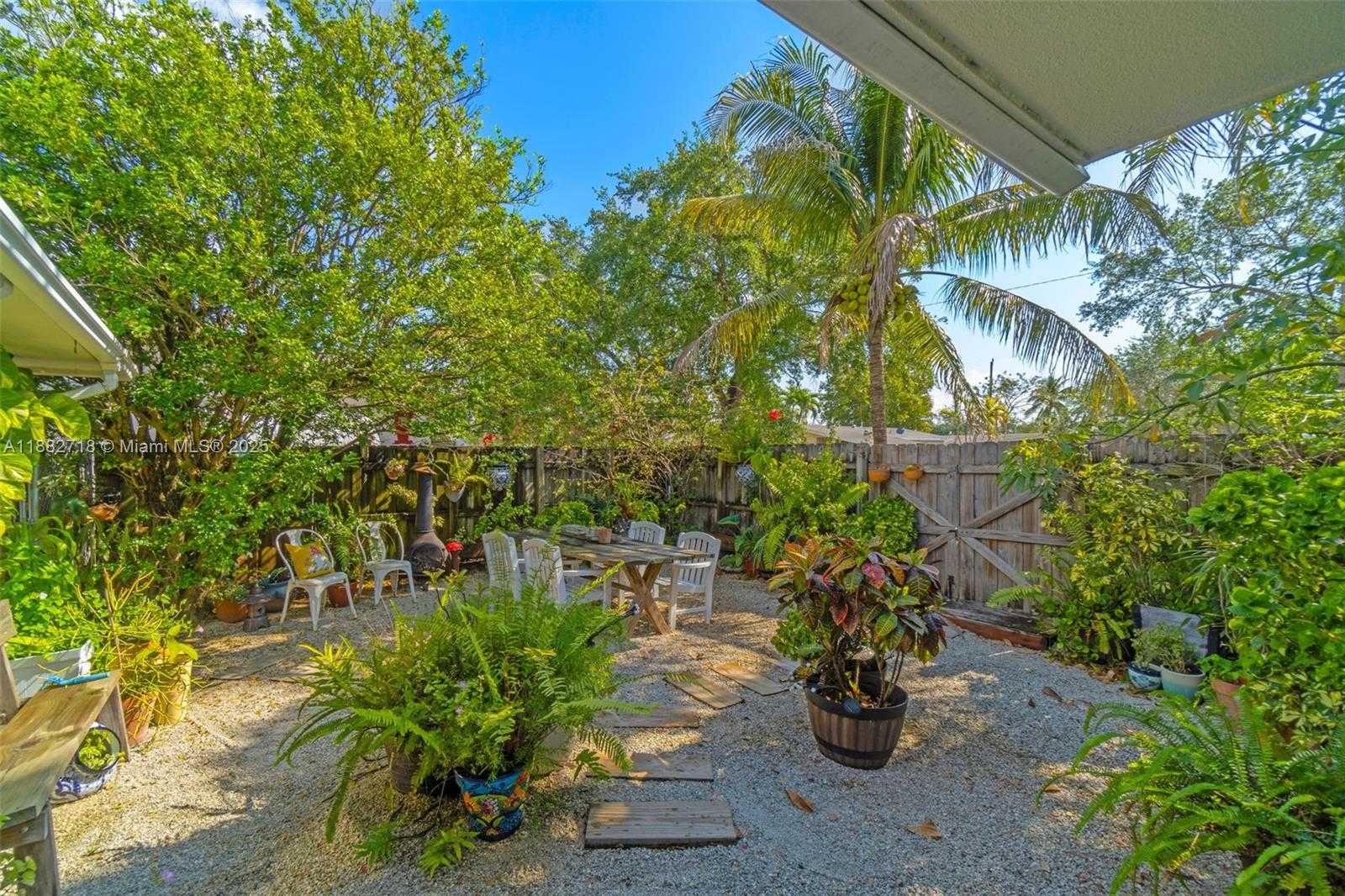 Small Image of 20130 SOUTH WEST 106TH CT, Cutler Bay Number 29