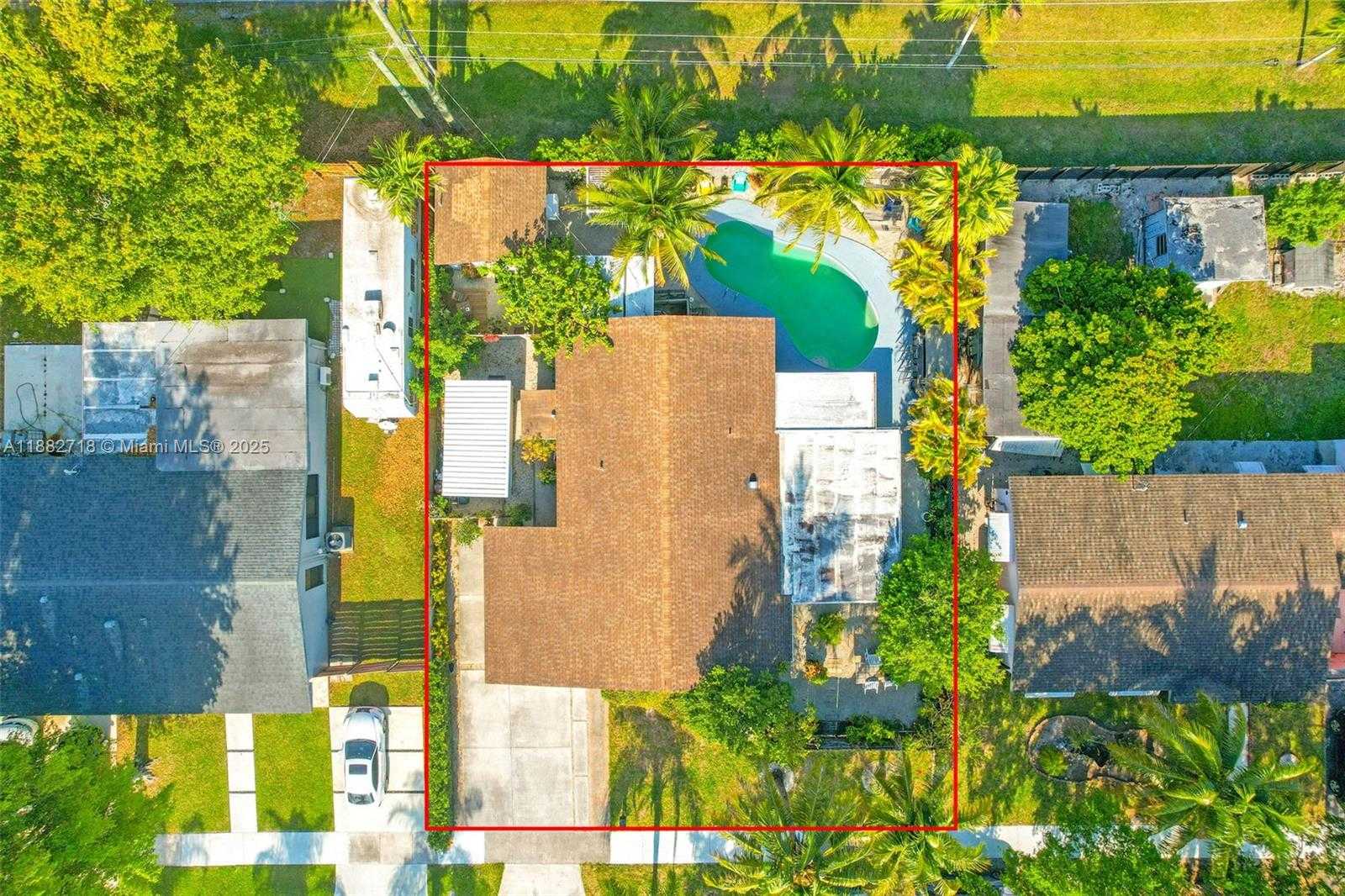 Small Image of 20130 SOUTH WEST 106TH CT, Cutler Bay Number 34