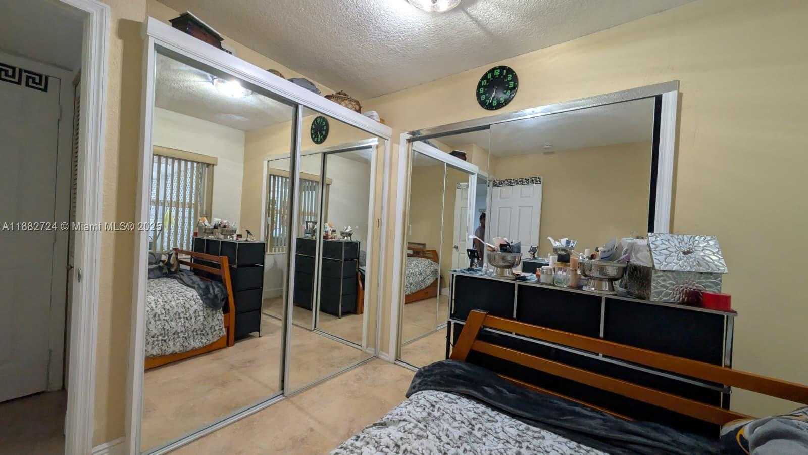 Small Image of 13800 NORTH WEST 2ND AVE, North Miami Number 17
