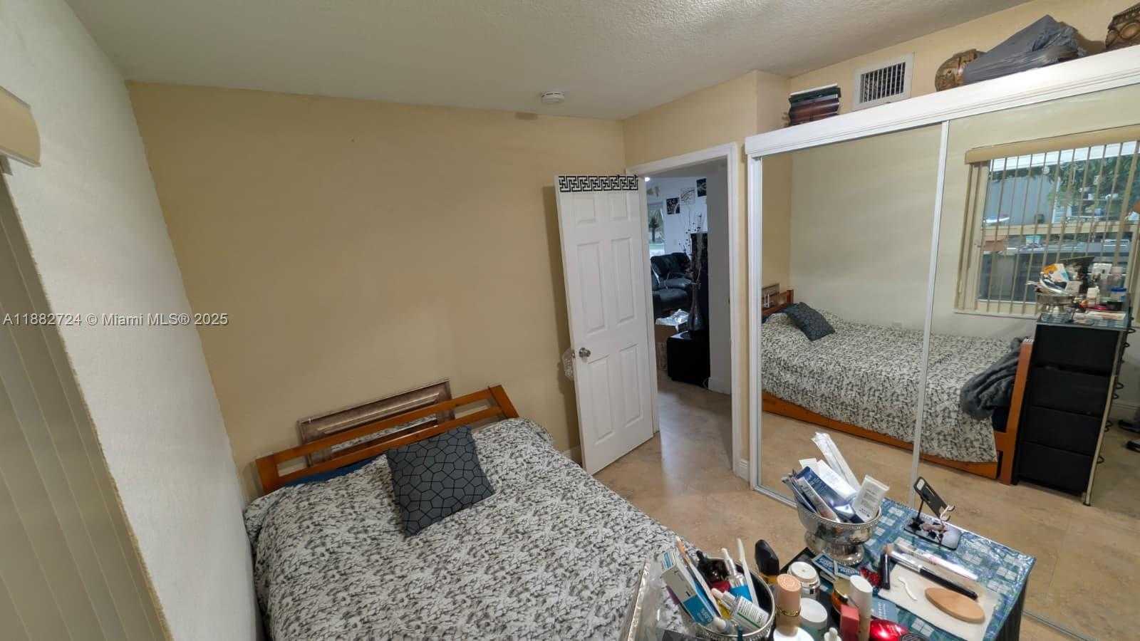 Small Image of 13800 NORTH WEST 2ND AVE, North Miami Number 18