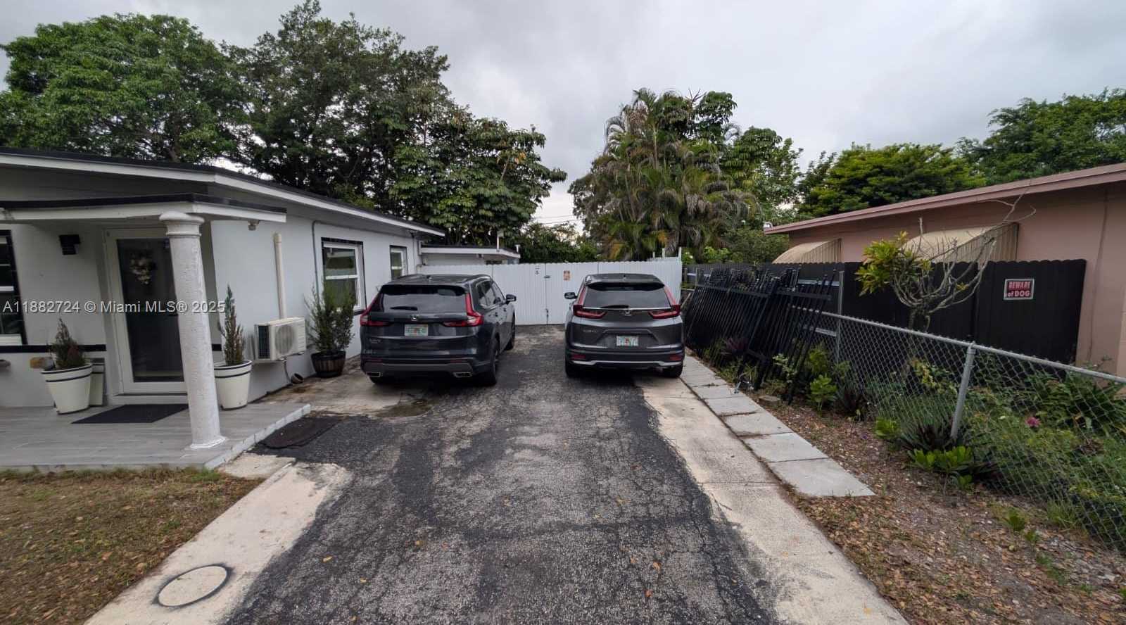 Small Image of 13800 NORTH WEST 2ND AVE, North Miami Number 22