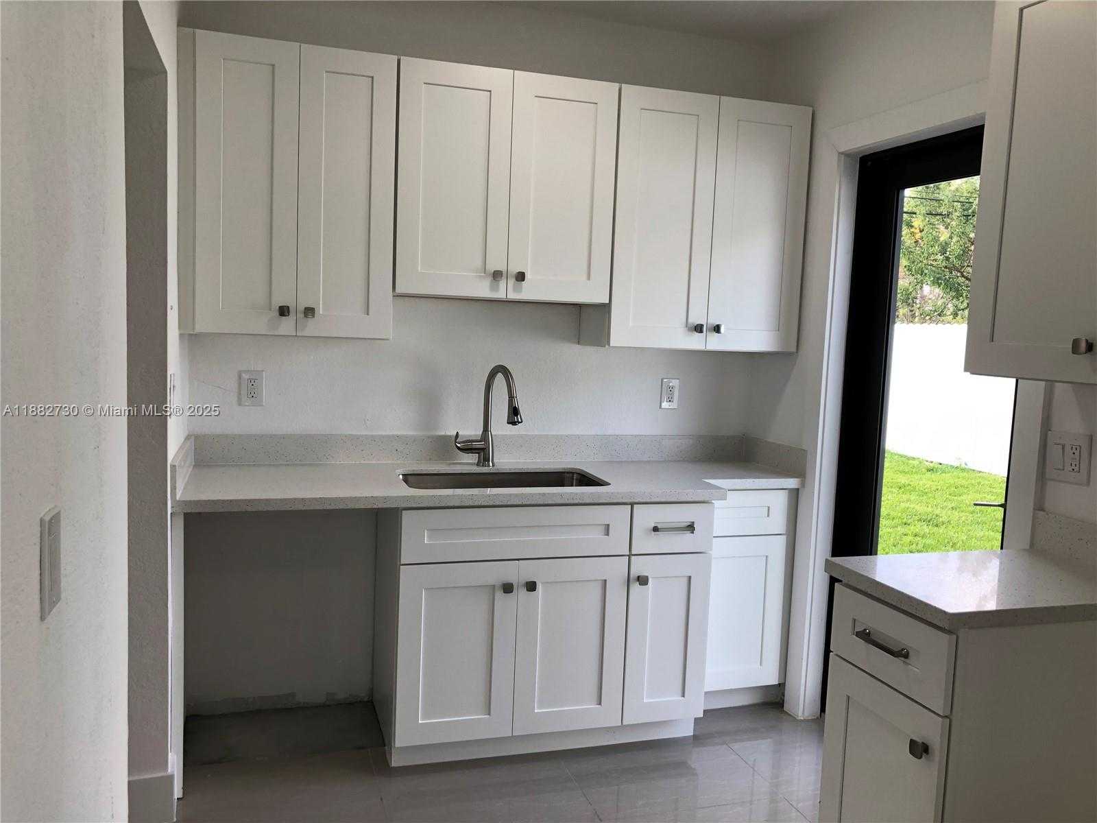 Small Image of North Miami Beach Number 15