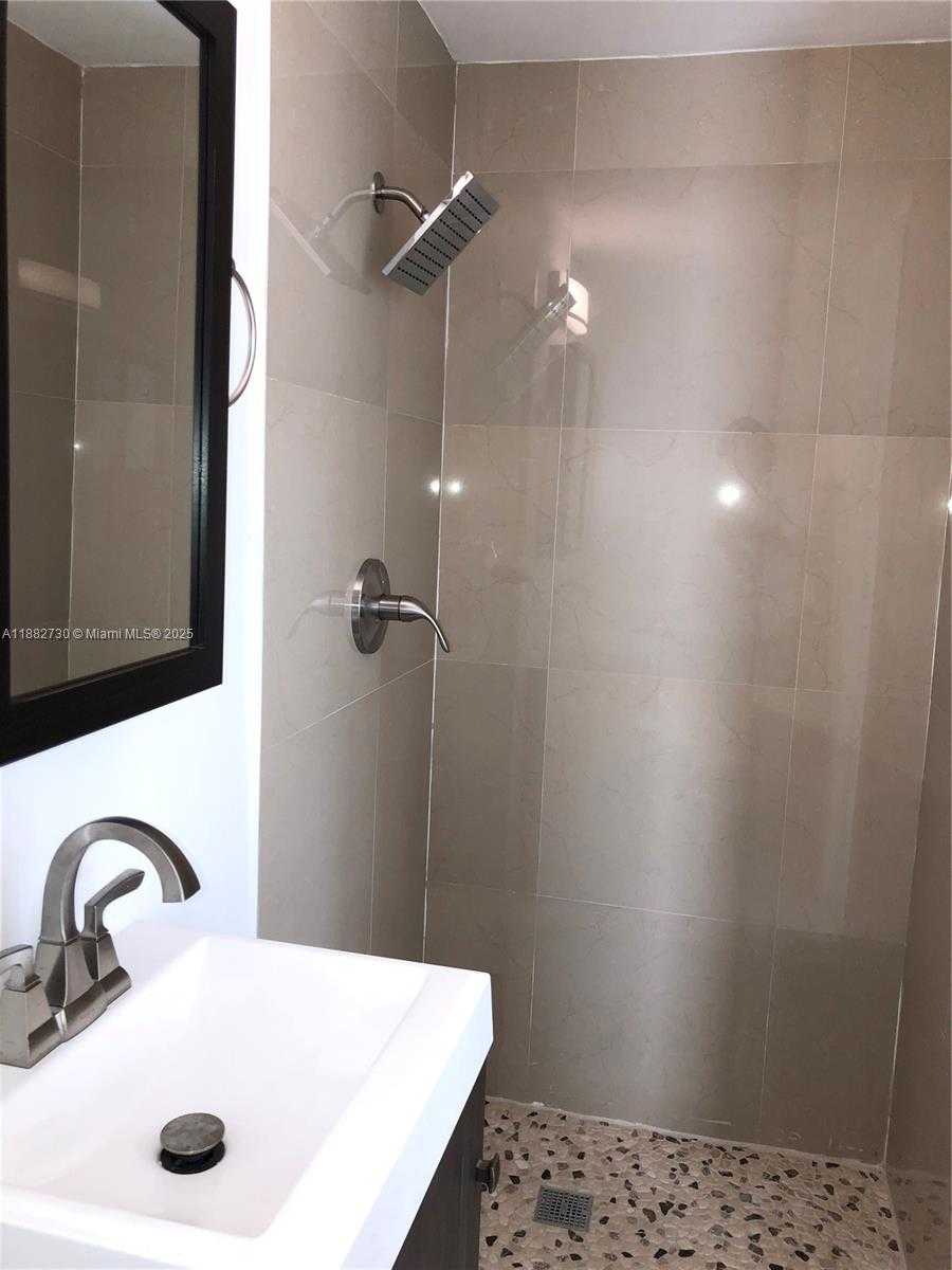 Small Image of North Miami Beach Number 18