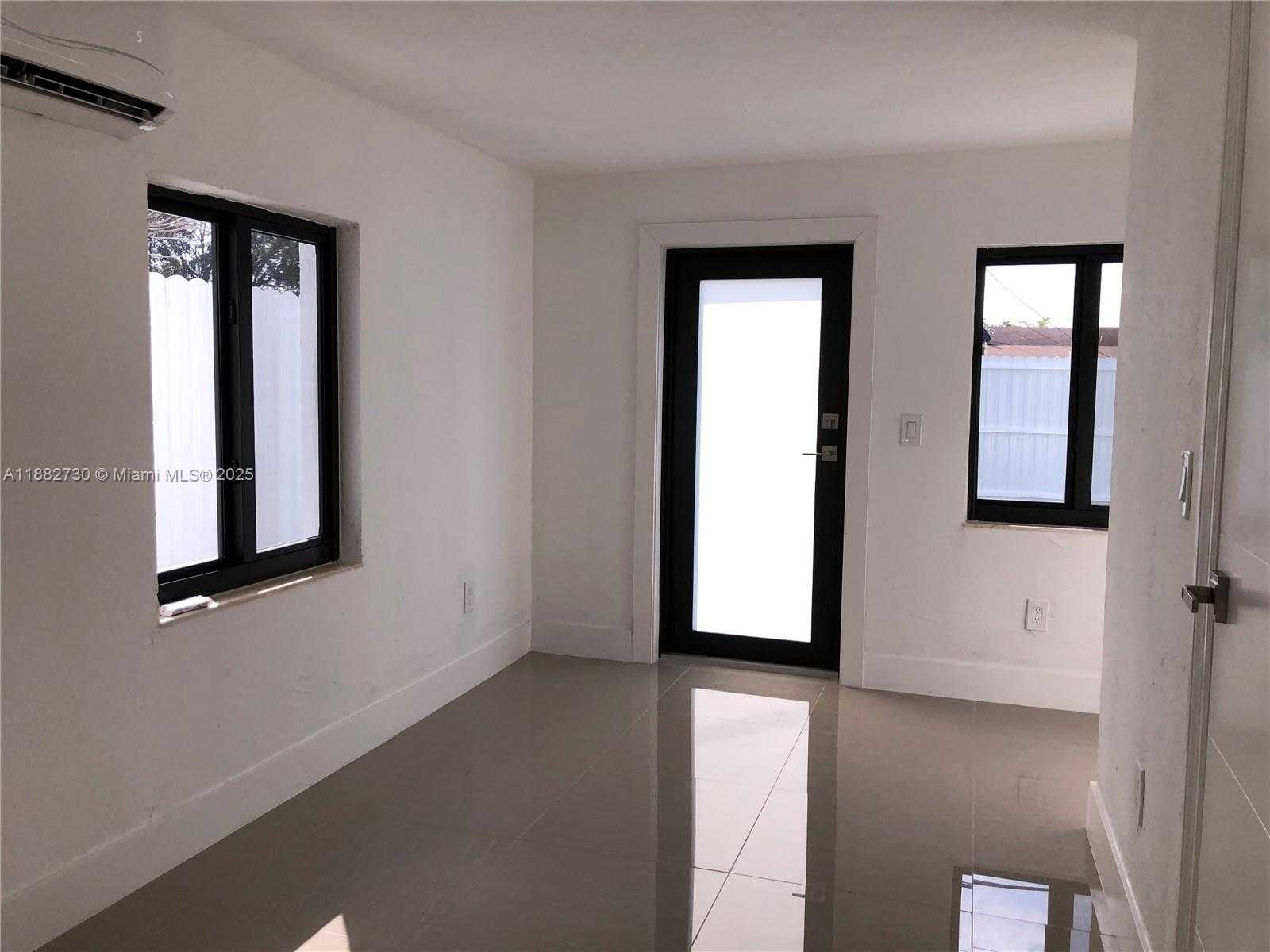 Small Image of North Miami Beach Number 19