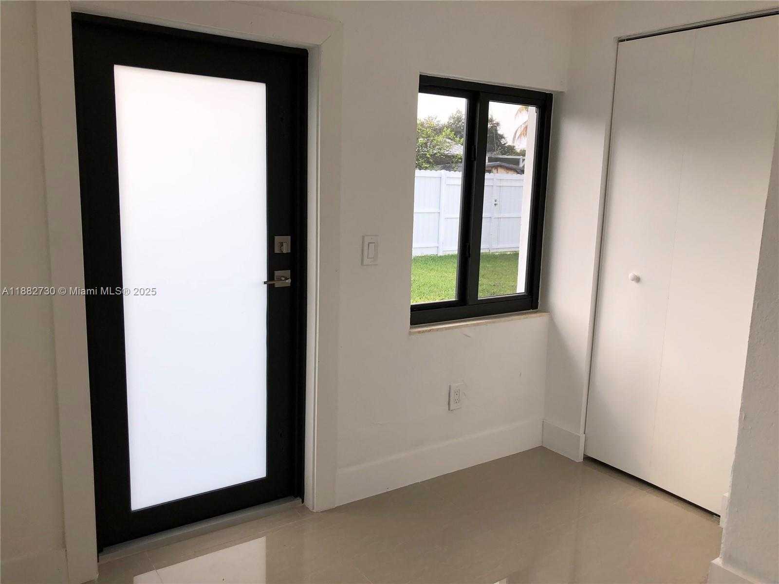 Small Image of North Miami Beach Number 20