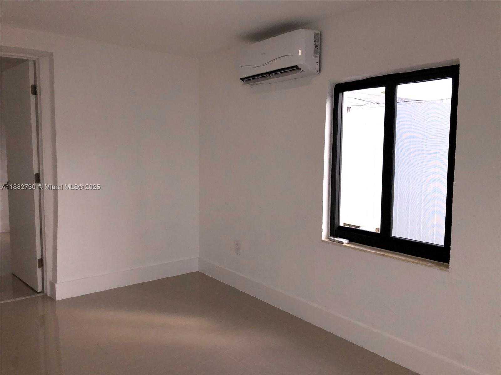 Small Image of North Miami Beach Number 21