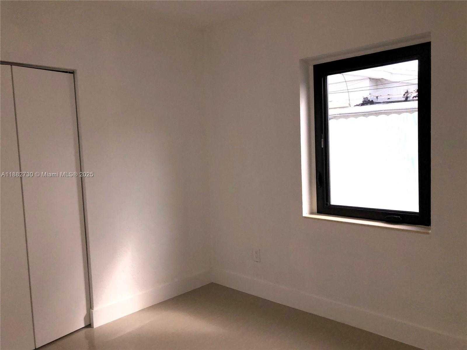 Small Image of North Miami Beach Number 22