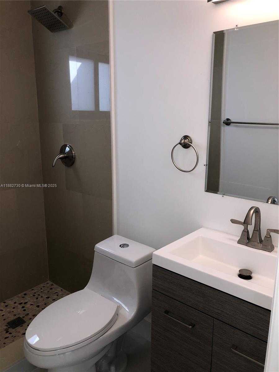 Small Image of North Miami Beach Number 25