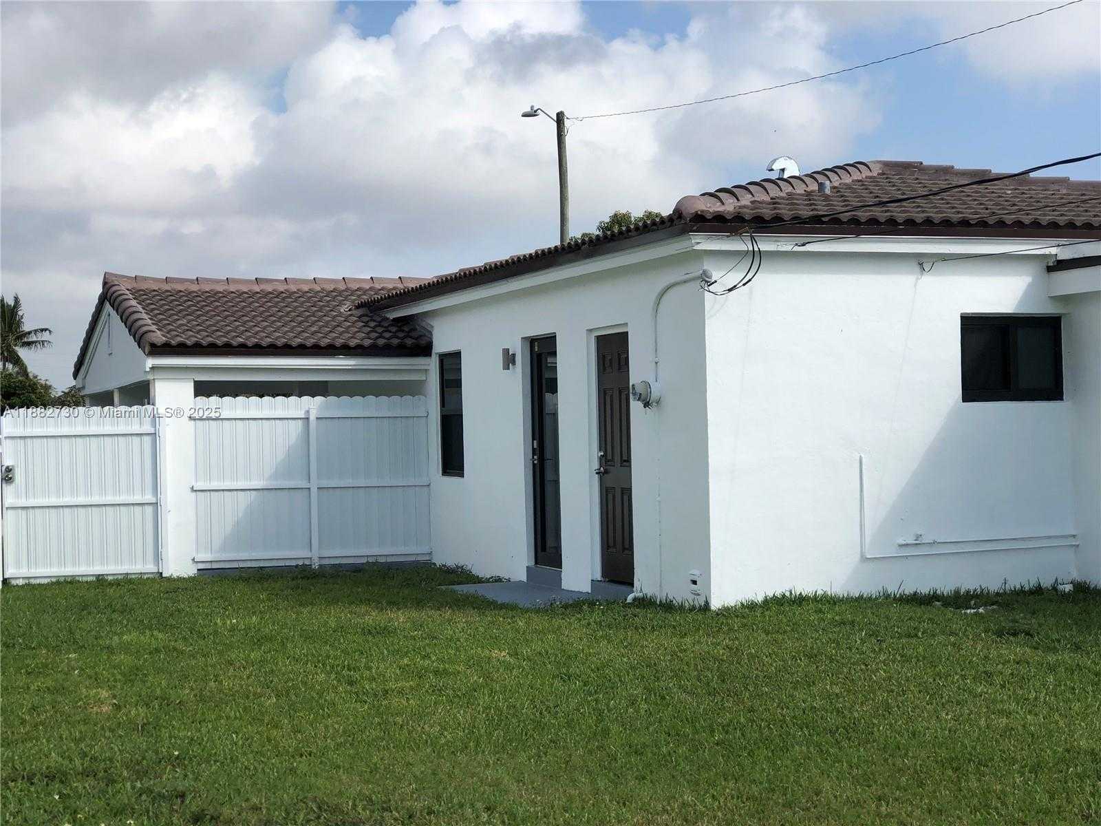 Small Image of North Miami Beach Number 30