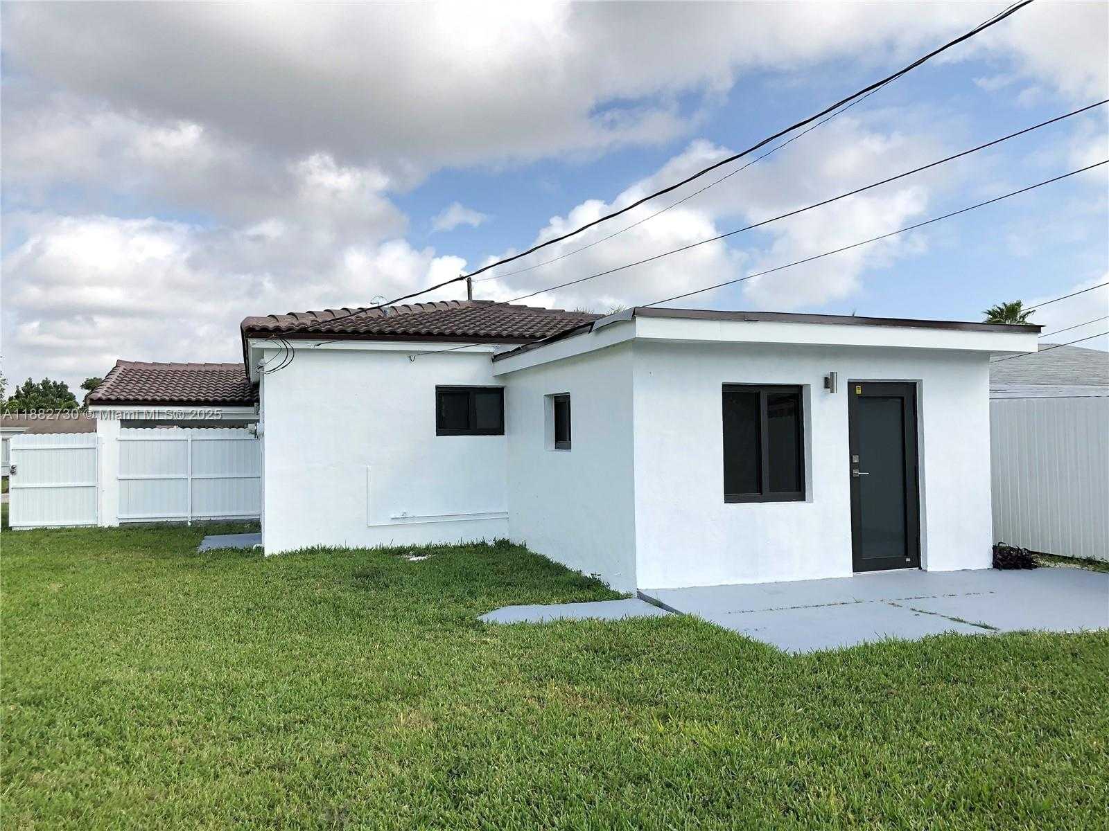 Small Image of North Miami Beach Number 32