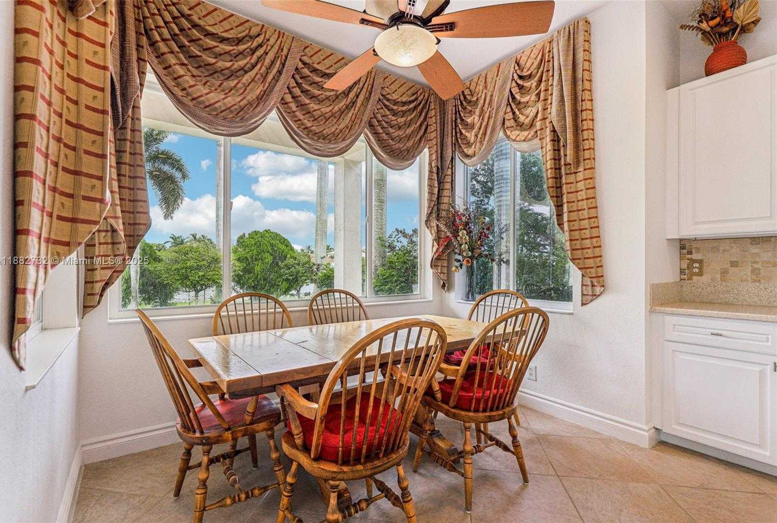 Small Image of 11759 PARADISE COVE LN, Wellington Number 15