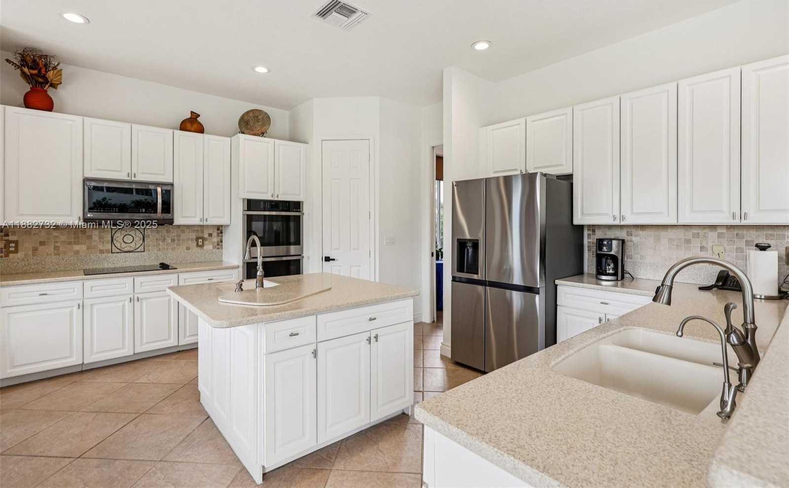 Small Image of 11759 PARADISE COVE LN, Wellington Number 21