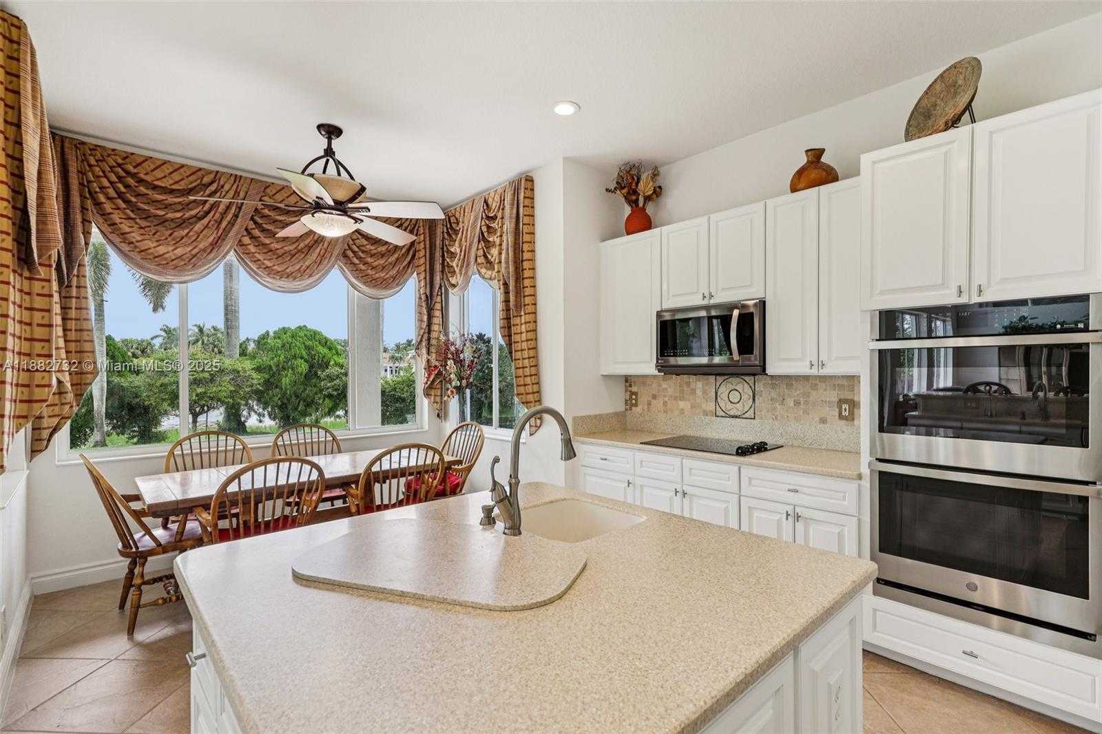 Small Image of 11759 PARADISE COVE LN, Wellington Number 23