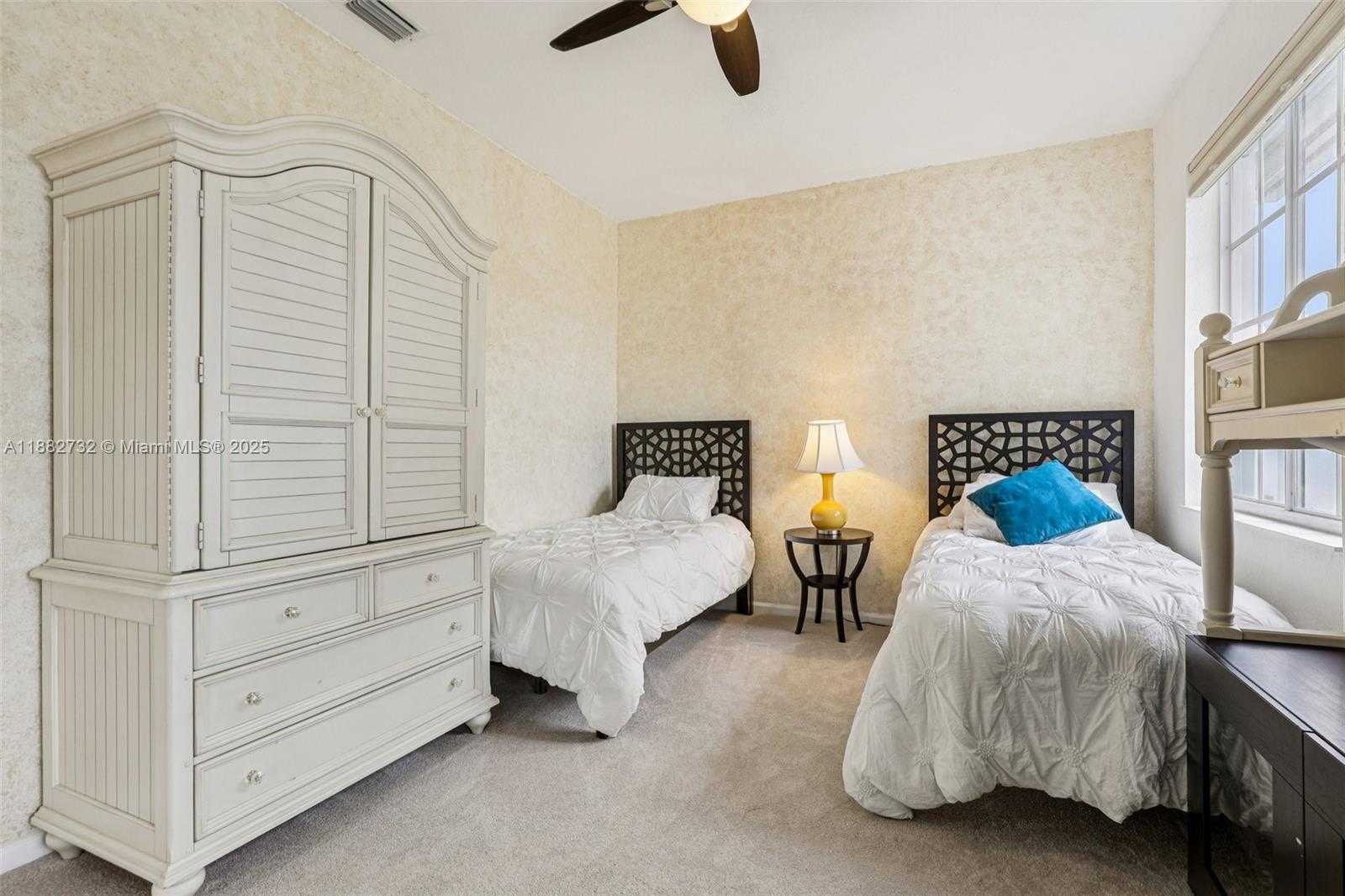 Small Image of 11759 PARADISE COVE LN, Wellington Number 39