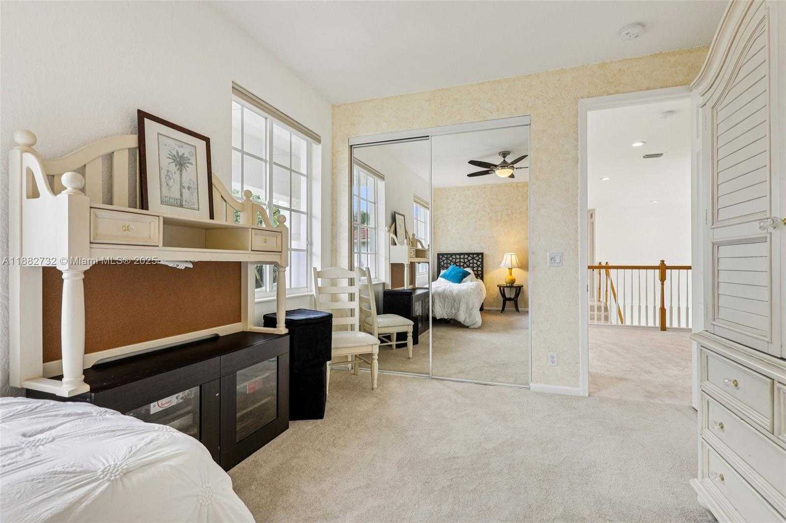 Small Image of 11759 PARADISE COVE LN, Wellington Number 41