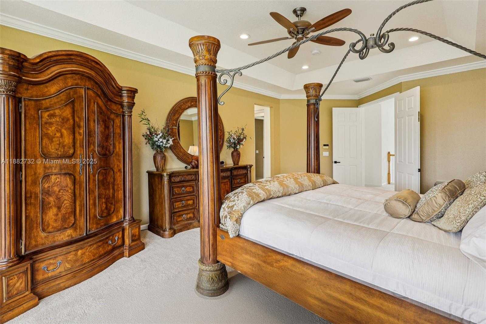 Small Image of 11759 PARADISE COVE LN, Wellington Number 43