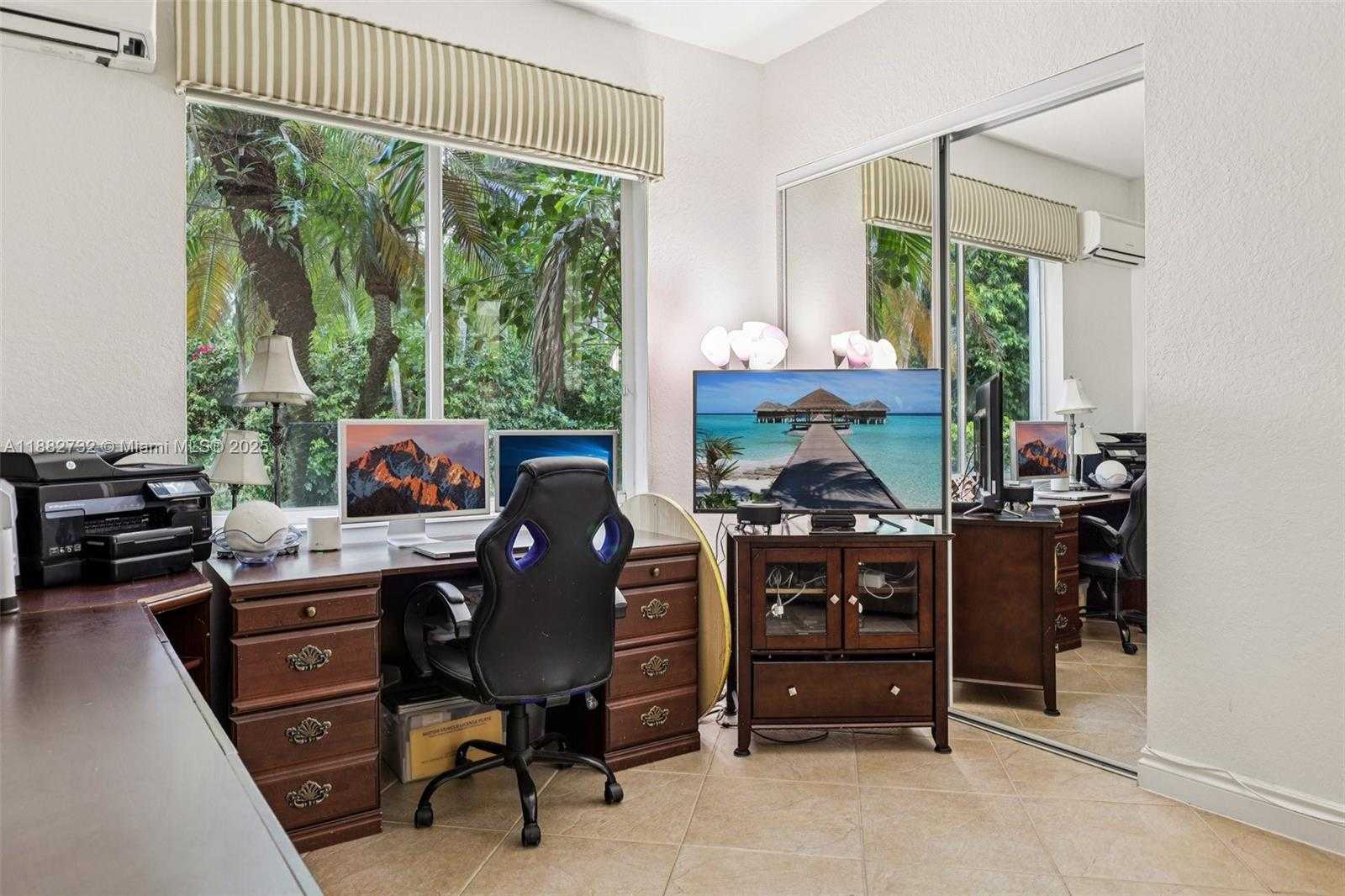 Small Image of 11759 PARADISE COVE LN, Wellington Number 54