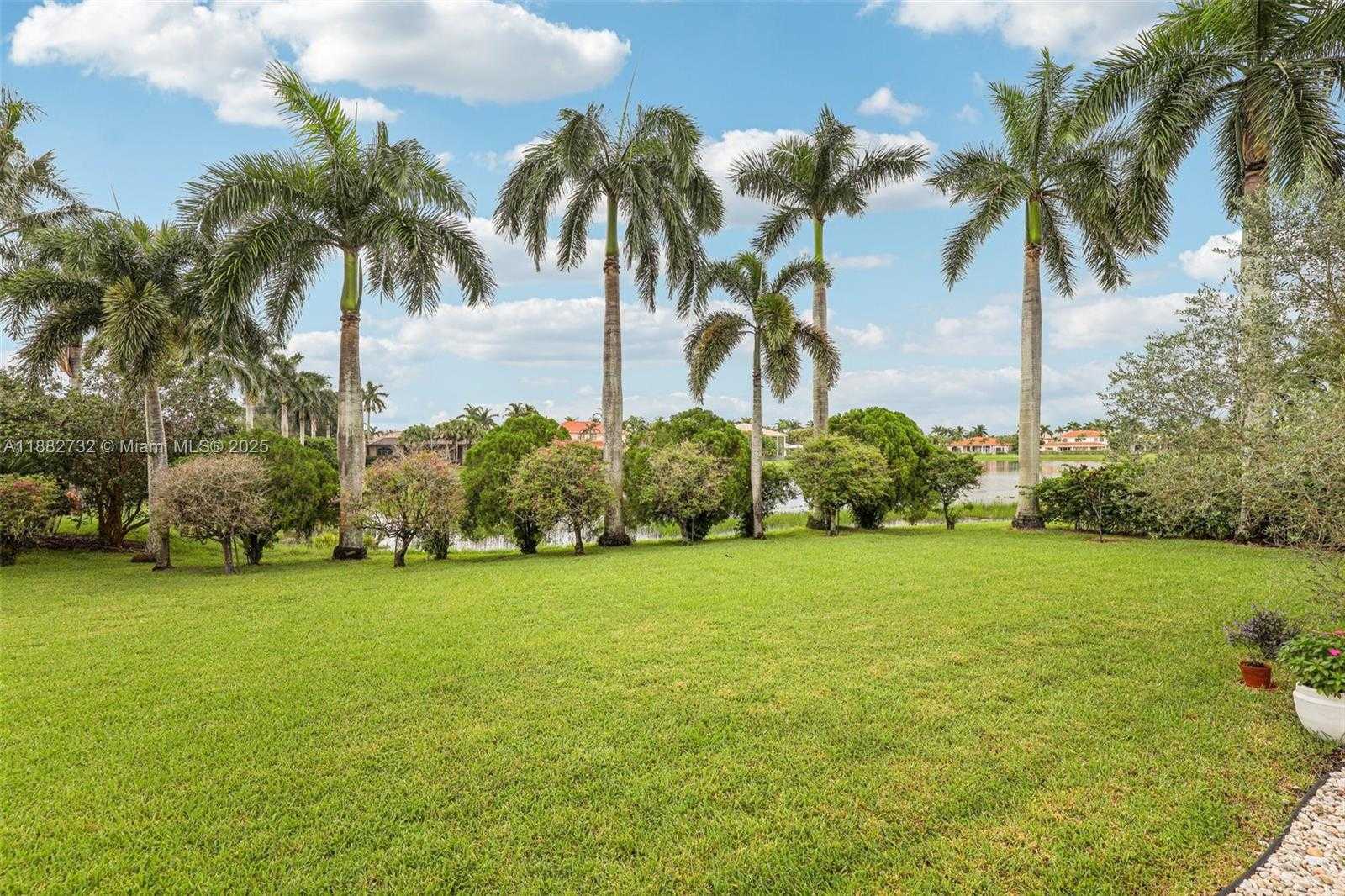Small Image of 11759 PARADISE COVE LN, Wellington Number 57
