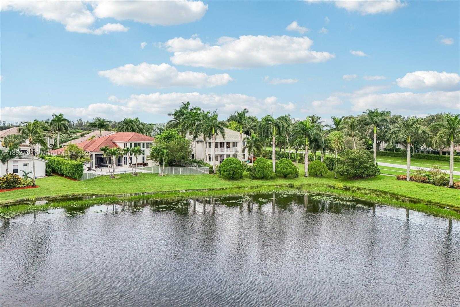 Small Image of 11759 PARADISE COVE LN, Wellington Number 71
