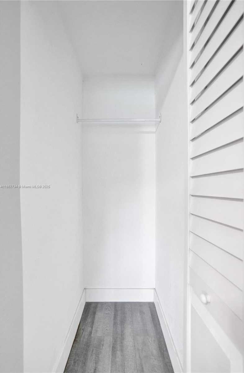 Small Image of 2281 SOUTH WEST 15TH ST, Fort Lauderdale Number 18