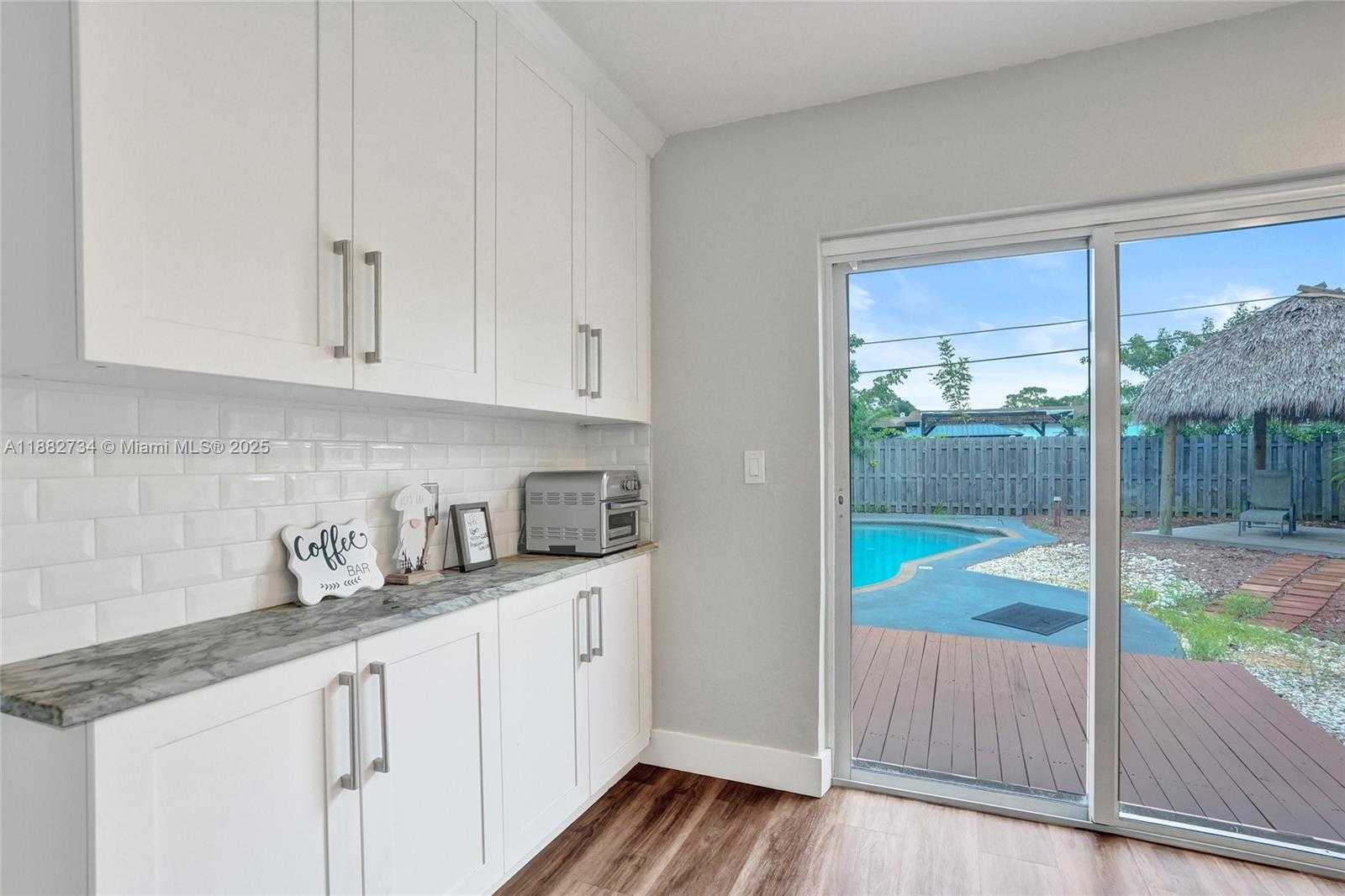 Small Image of 2281 SOUTH WEST 15TH ST, Fort Lauderdale Number 6
