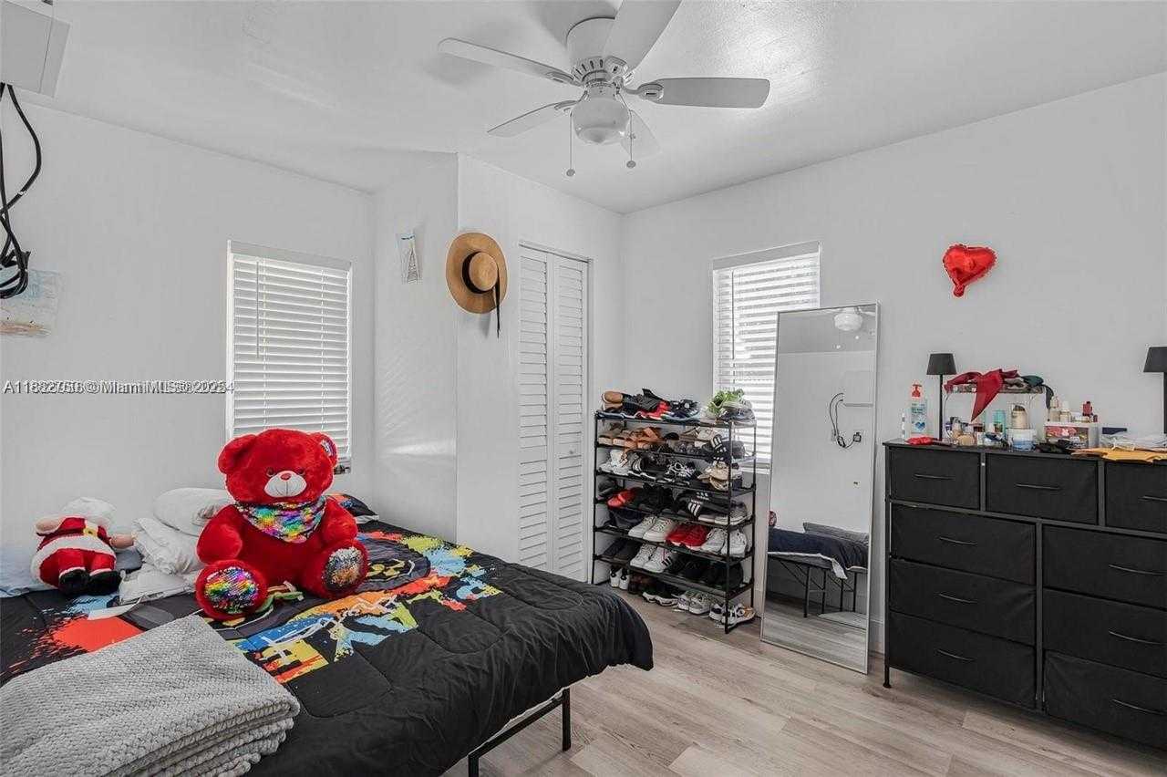 Small Image of 4590 EAST 9TH COURT, Hialeah Number 12